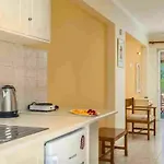 Manousis Lägenhetshotell 3*