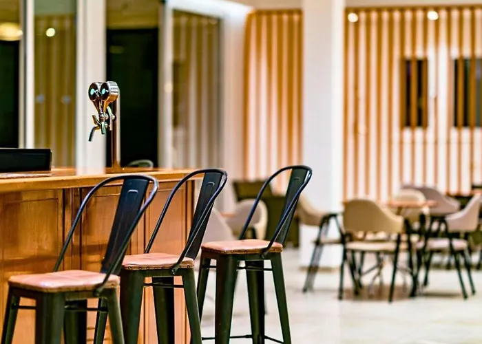Apart Otel Manousis