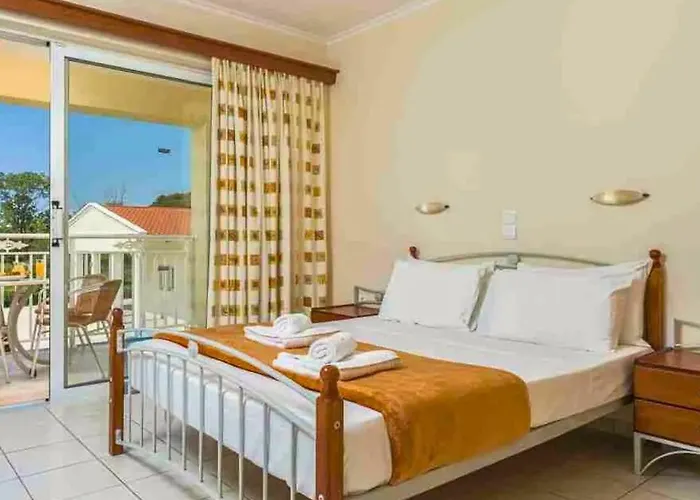 Apart Otel Manousis 3*