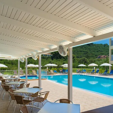 Aparthotel Manousis 3*