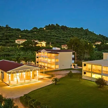 Manousis 公寓式酒店