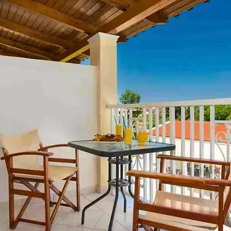 公寓式酒店 Manousis