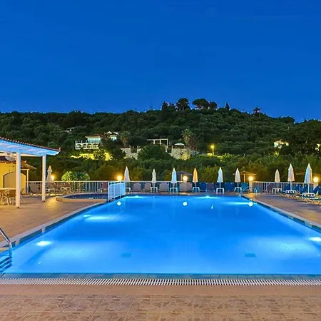 Apart Otel Manousis 3*