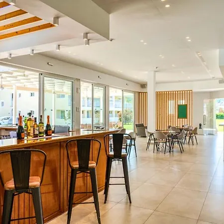 Apart Otel Manousis Tsilivi (Zakynthos)