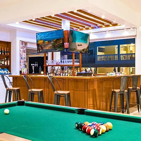 Manousis Apart Otel 3*