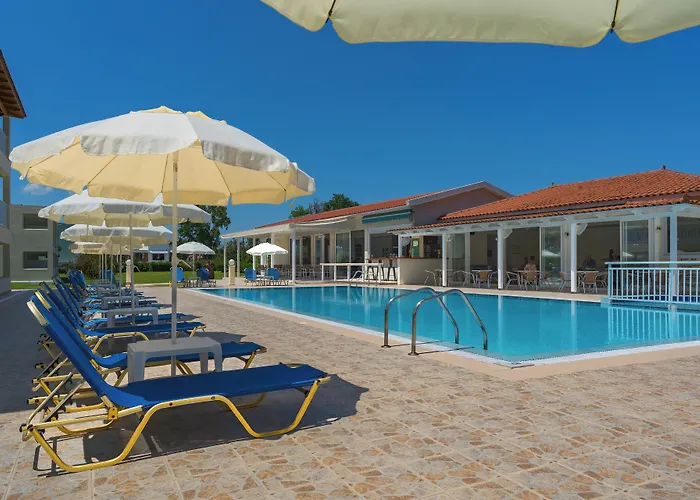 Aparthotel Manousis 3*