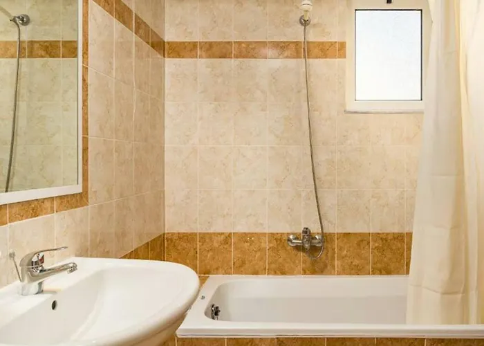 Manousis Aparthotel